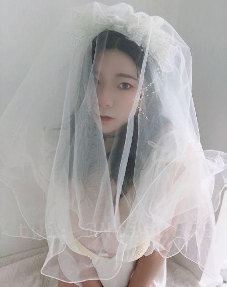 红色假期黑色婚礼