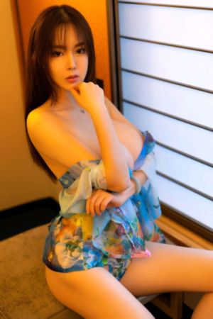 朴妮唛捏奶啃胸大尺度视频
