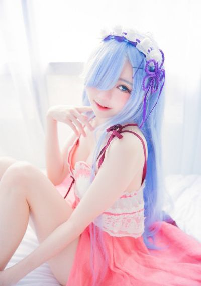 劳拉蒙特斯
