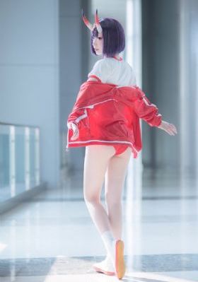 禁止的爱:善良的小姨子 电影