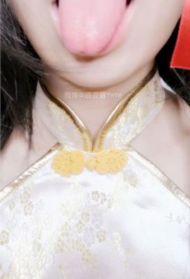 公交车揉捏大乳呻吟喘娇