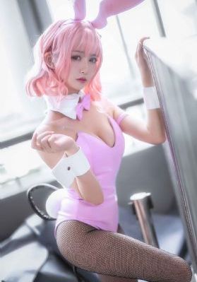 年轻妈妈四